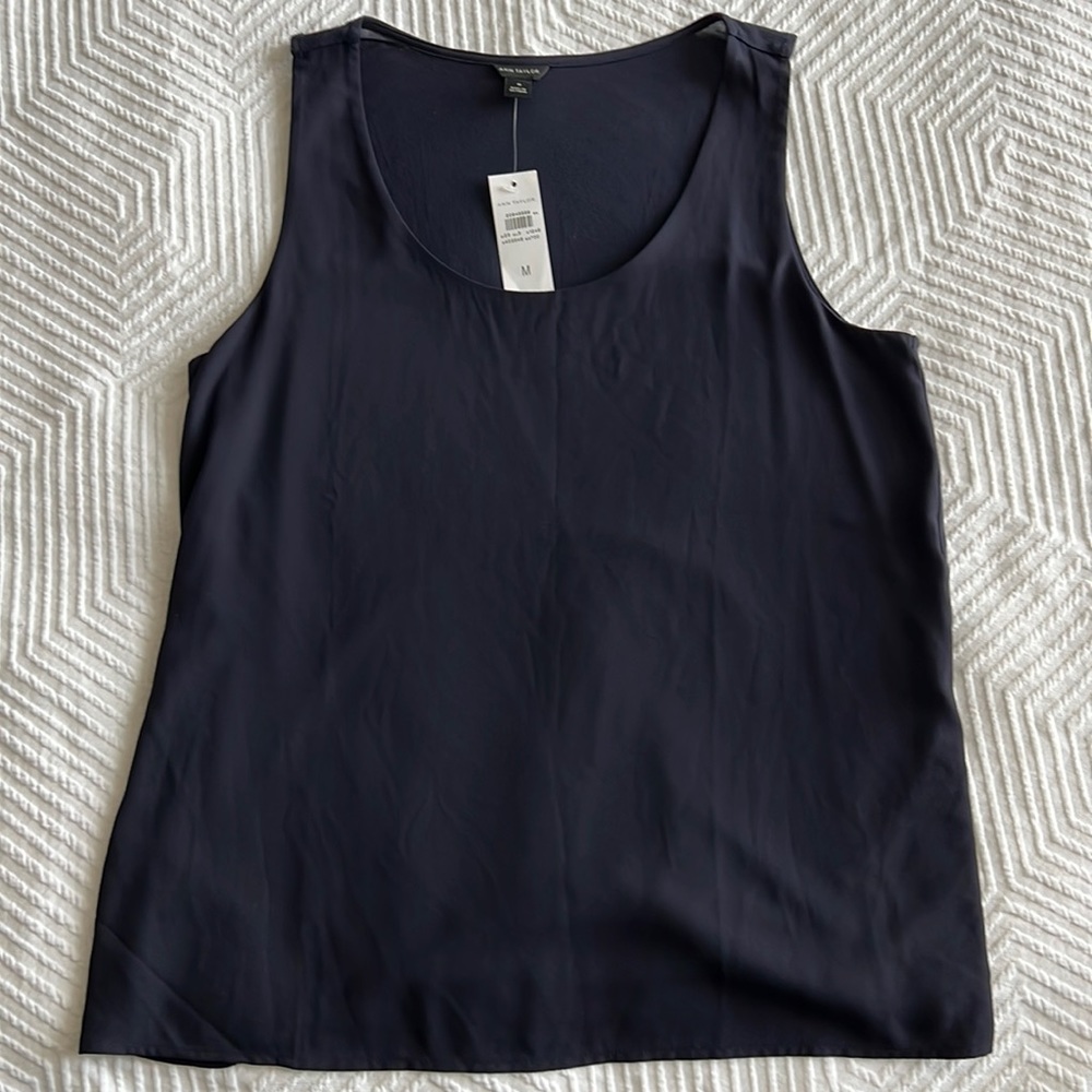 Ann Taylor Navy Tank (Size: M)